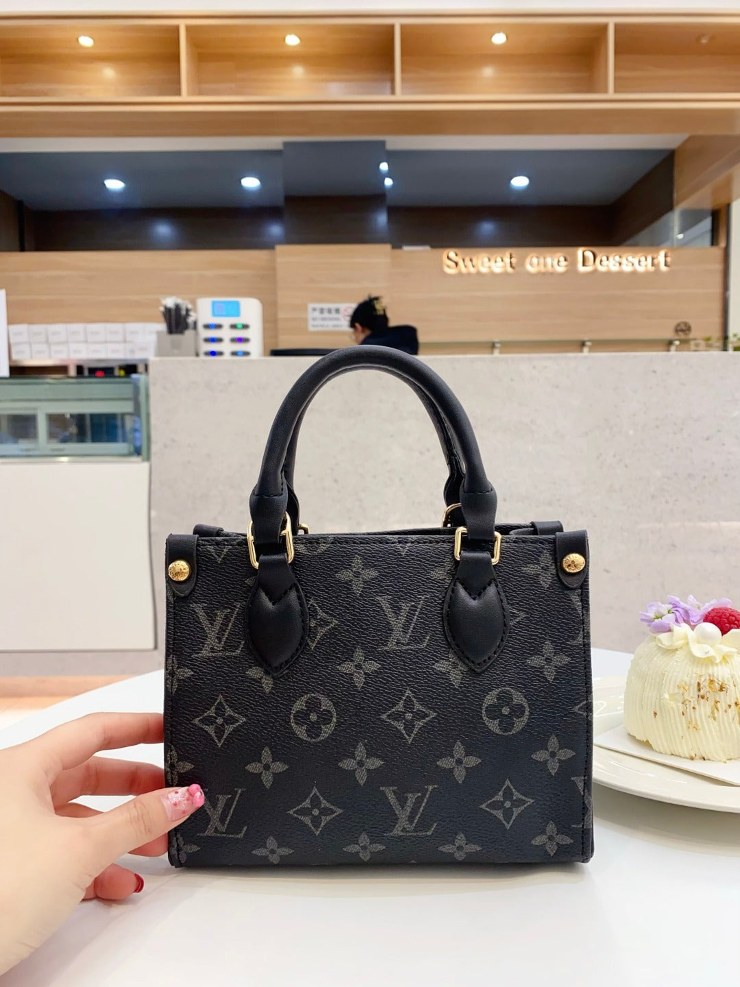 LV#18